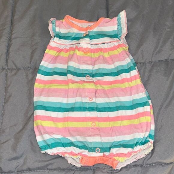 9m carters cupcake bottom romper - Picture 1 of 2
